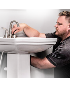 Instalación de lavabo más grifería