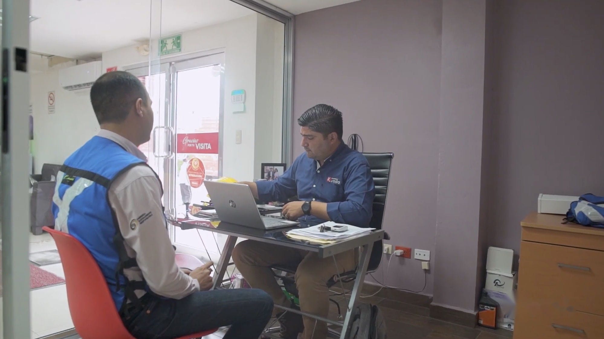 Reunión del área de Proyectos de Kuroda con clientes de la industria