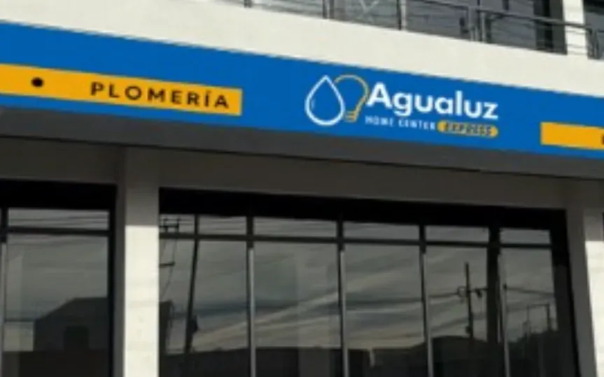 Fachada de Agualuz Orquídeas